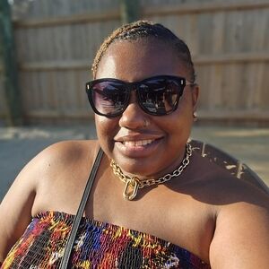 Meet your Posher, Sherelle